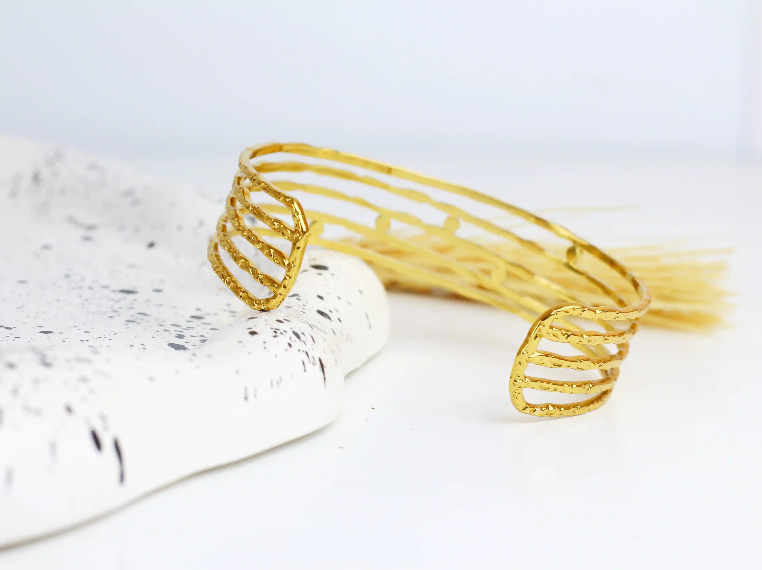 اسورة - الصورة 2