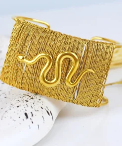 Alternative view of اسورة