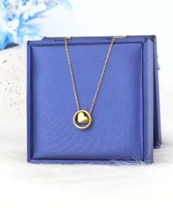 Alternative view of Heart necklace