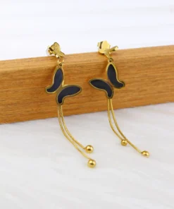 Alternative view of Steel earrings