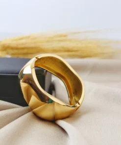 Alternative view of Bangle