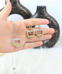 Necklace and earring set