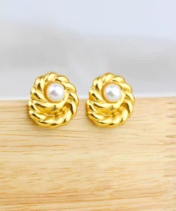 Alternative view of Simple earring