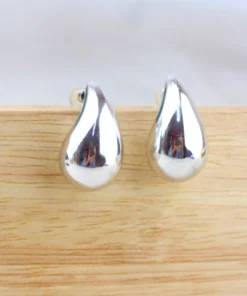 Alternative view of jewelry