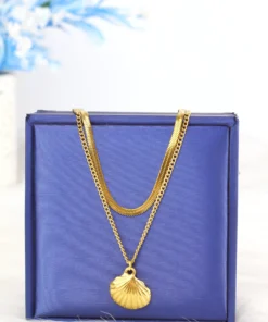 Alternative view of necklace