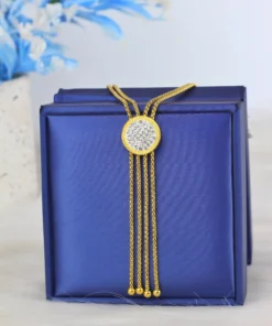 Alternative view of necklace